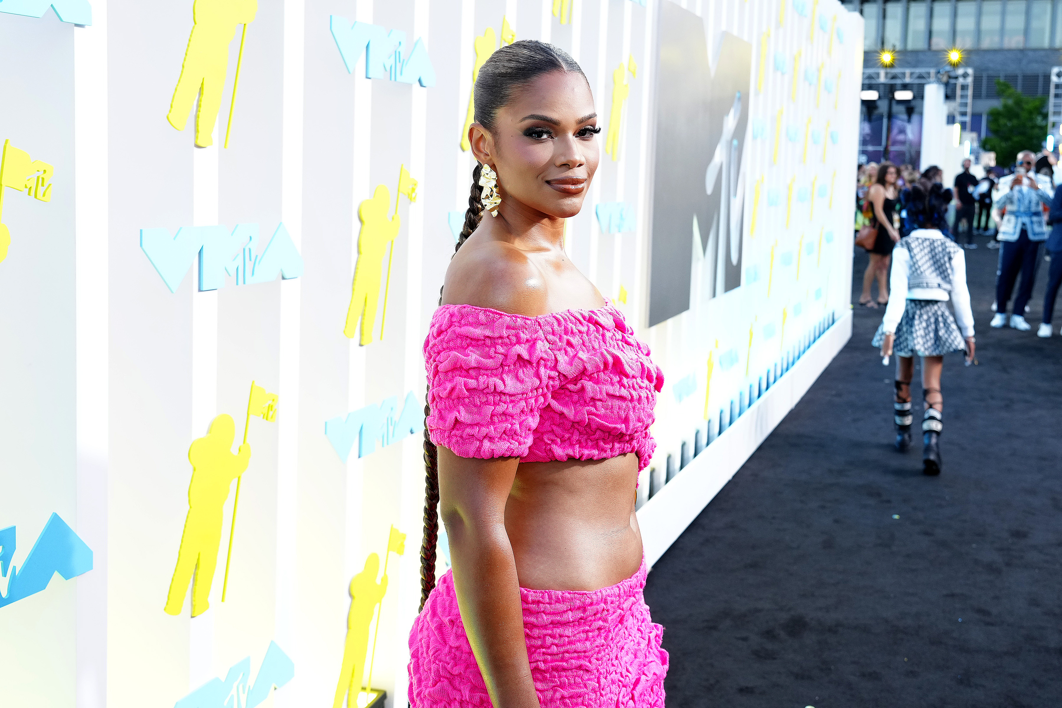 MTV host Kamie Crawford arrives at the 2022 MTV Video Music Awards. 